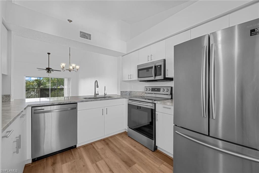 3250 Cypress Glen WAY 423, NAPLES, FL 34109 — photo 3