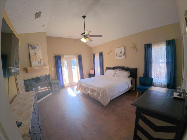 119 Briarwood LN, Elgin, TX 78621