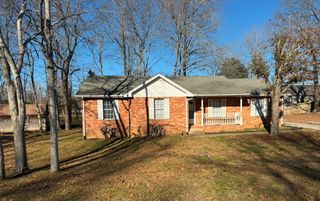 107 Red Oak Circle, Dickson, TN 37055