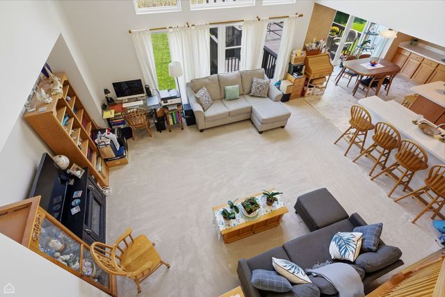 1017 Wheatland Drive, Crystal Lake, IL 60014