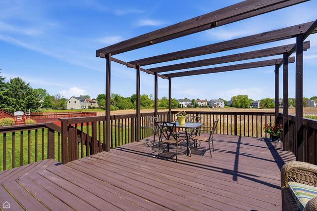 1017 Wheatland Drive, Crystal Lake, IL 60014