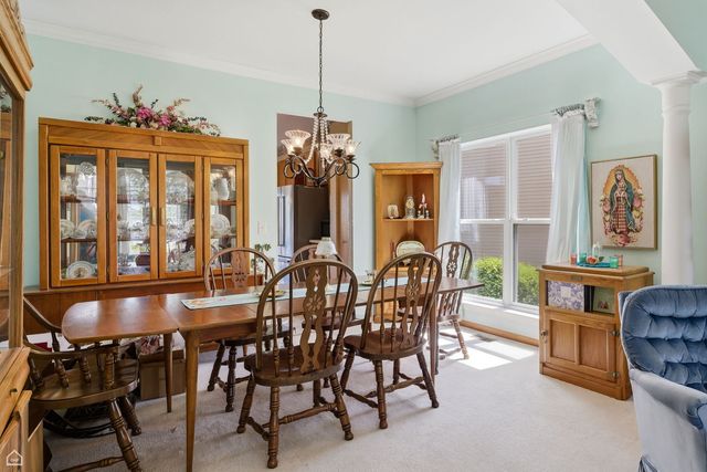 1017 Wheatland Drive, Crystal Lake, IL 60014