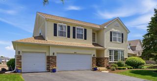 1017 Wheatland Drive, Crystal Lake, IL 60014