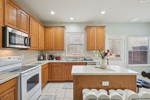 3225 Judge Holland Lane, Plano, TX 75025