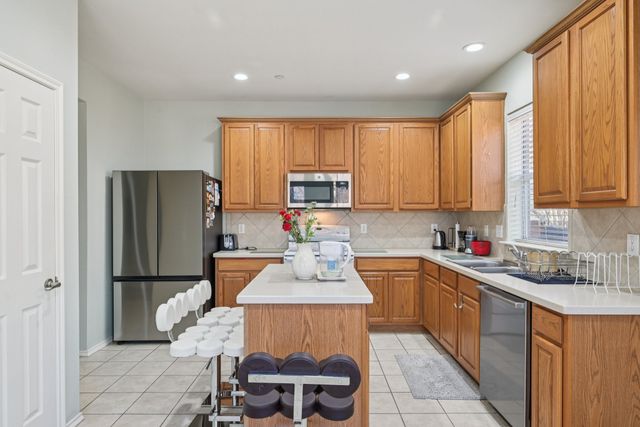 3225 Judge Holland Lane, Plano, TX 75025