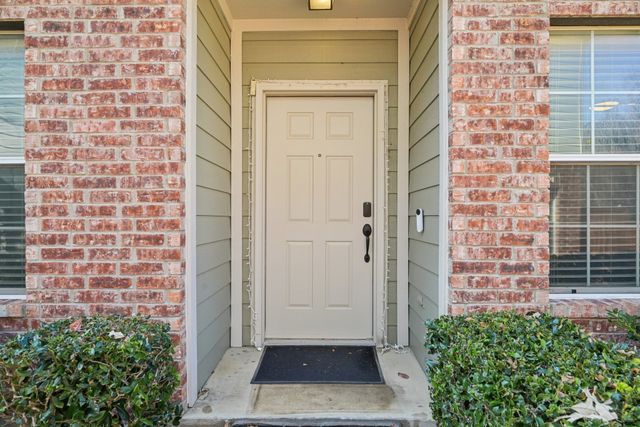 3225 Judge Holland Lane, Plano, TX 75025