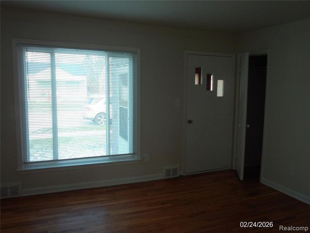 12756 Prospect Avenue, Warren, MI 48089