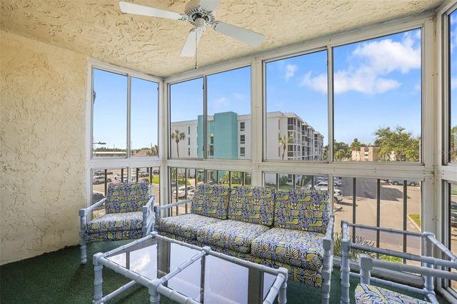 4902 38TH WAY S 309, St Petersburg, FL 33711