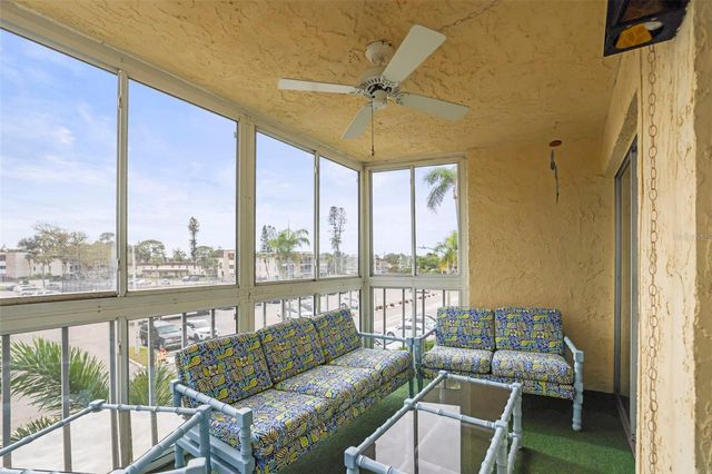 4902 38TH WAY S 309, St Petersburg, FL 33711