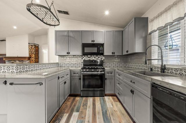 434 Whiterock Dr, Yuba City, CA 95991