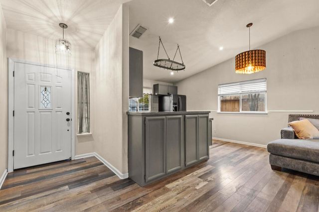 434 Whiterock Dr, Yuba City, CA 95991