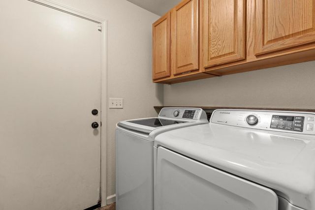 434 Whiterock Dr, Yuba City, CA 95991