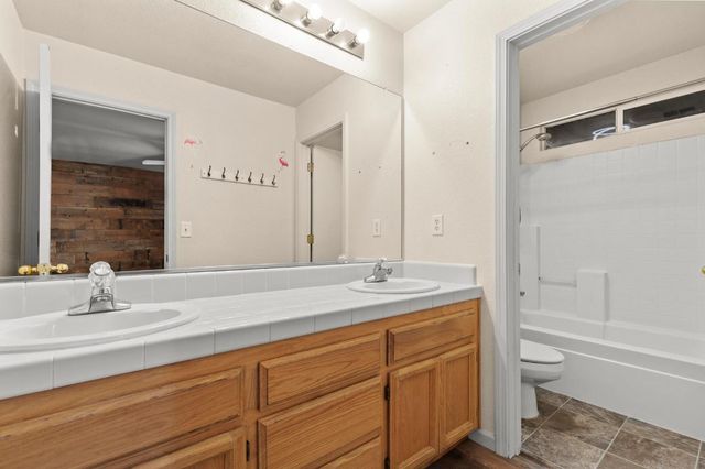 434 Whiterock Dr, Yuba City, CA 95991