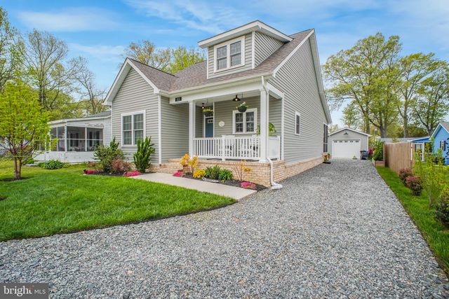 1111 LOSSING AVE, Colonial Beach, VA 22443