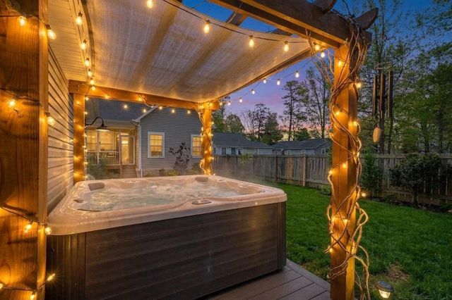 1111 LOSSING AVE, Colonial Beach, VA 22443