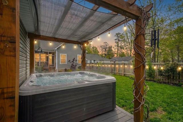 1111 LOSSING AVE, Colonial Beach, VA 22443