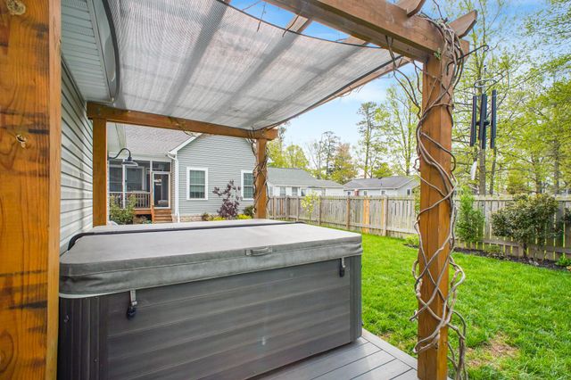 1111 LOSSING AVE, Colonial Beach, VA 22443