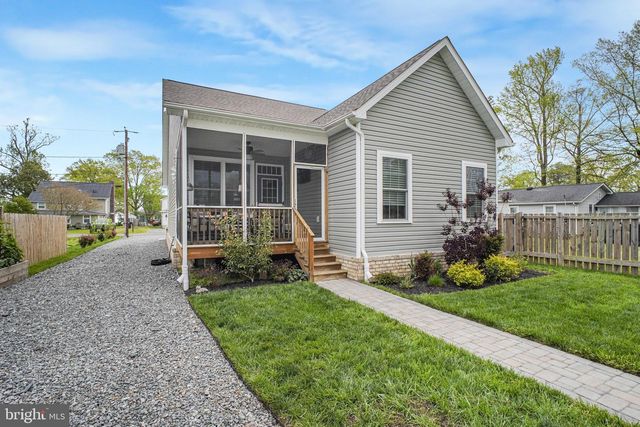 1111 LOSSING AVE, Colonial Beach, VA 22443