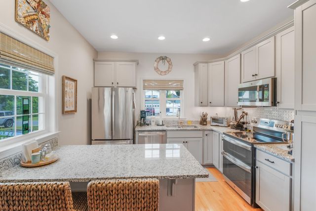 1111 LOSSING AVE, Colonial Beach, VA 22443
