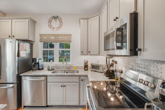 1111 LOSSING AVE, Colonial Beach, VA 22443