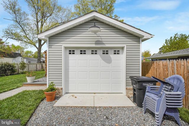 1111 LOSSING AVE, Colonial Beach, VA 22443