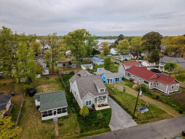 1111 LOSSING AVE, Colonial Beach, VA 22443