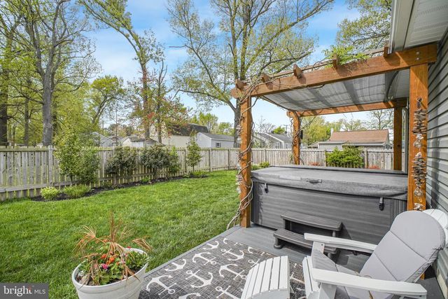 1111 LOSSING AVE, Colonial Beach, VA 22443