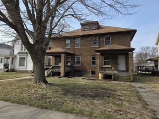 607 2nd Avenue, Sterling, IL 61081