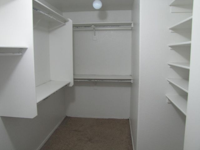 2315 S Peppertree Drive, Gilbert, AZ 85295