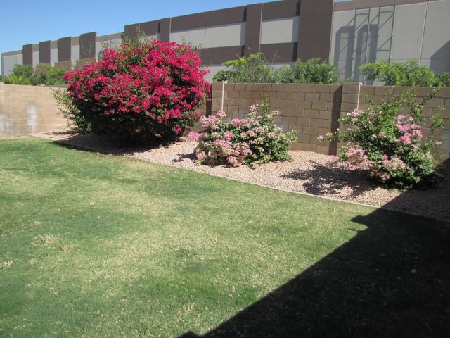 2315 S Peppertree Drive, Gilbert, AZ 85295