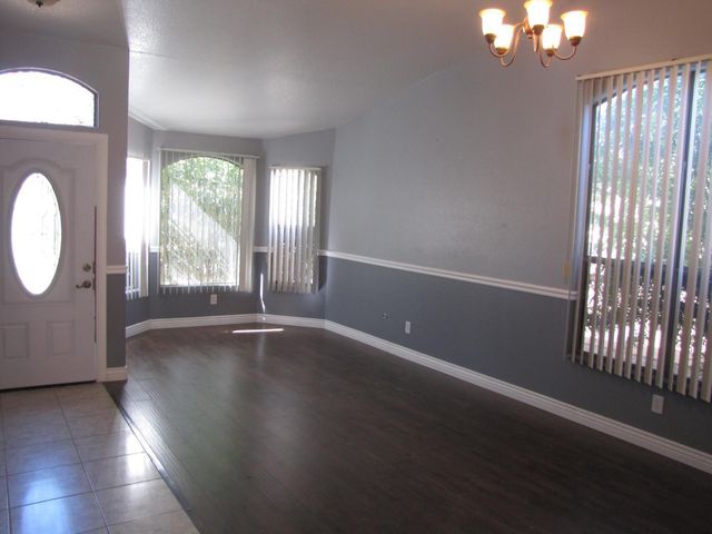 2315 S Peppertree Drive, Gilbert, AZ 85295