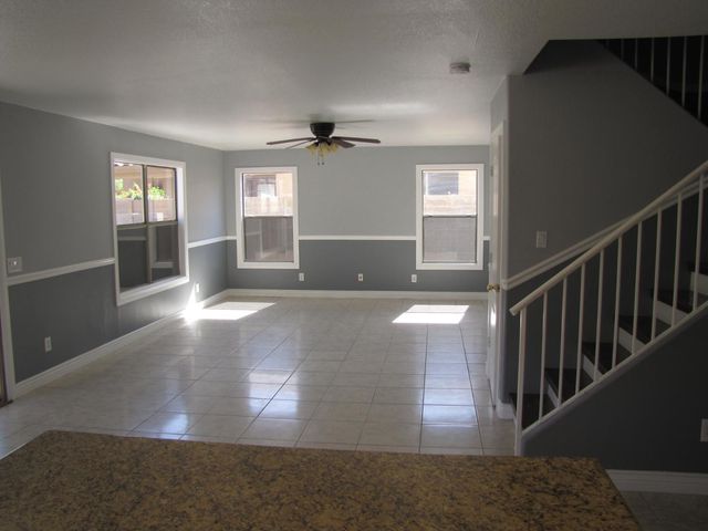 2315 S Peppertree Drive, Gilbert, AZ 85295