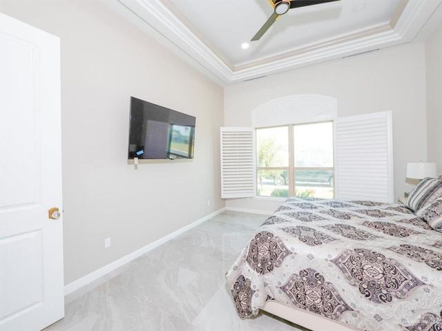 2712 W Chesterfield Avenue, Edinburg, TX 78539