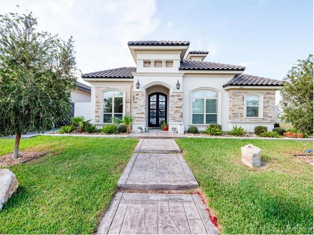 2712 W Chesterfield Avenue, Edinburg, TX 78539