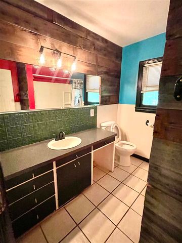 707 E Grand Ave, Frederick, OK 73542