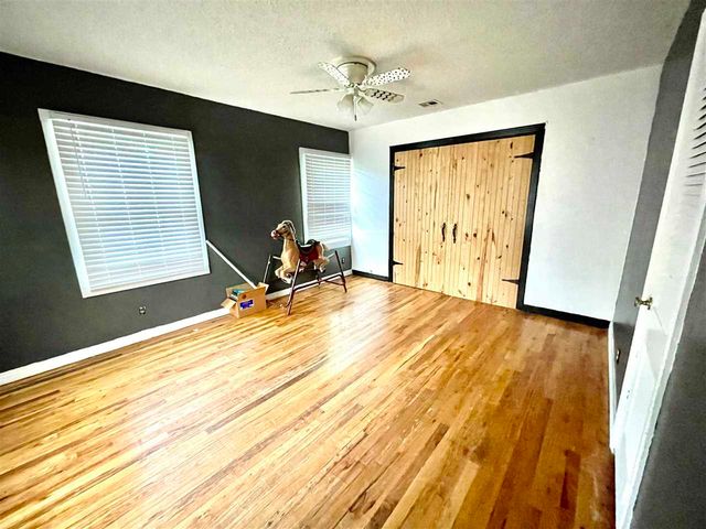 707 E Grand Ave, Frederick, OK 73542