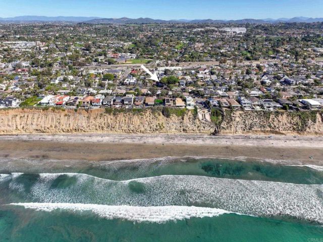 371 La Mesa Avenue, Encinitas, CA 92024