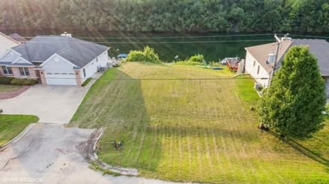 560 N Washington Street, Braidwood, IL 60408