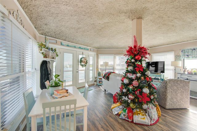 83 Dolphin Lane, Freeport, TX 77541