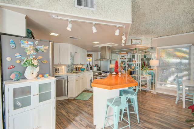 83 Dolphin Lane, Freeport, TX 77541