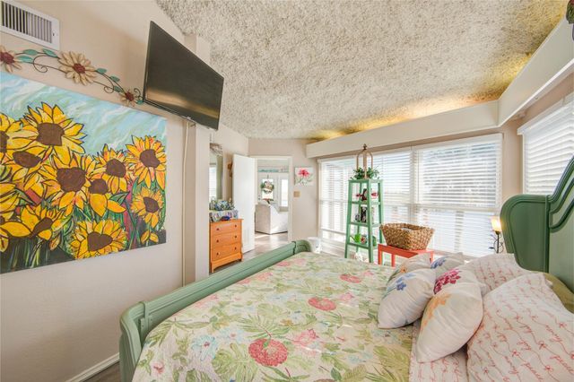 83 Dolphin Lane, Freeport, TX 77541