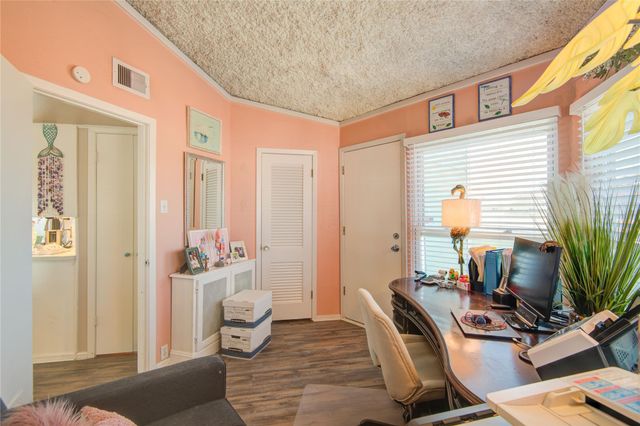 83 Dolphin Lane, Freeport, TX 77541