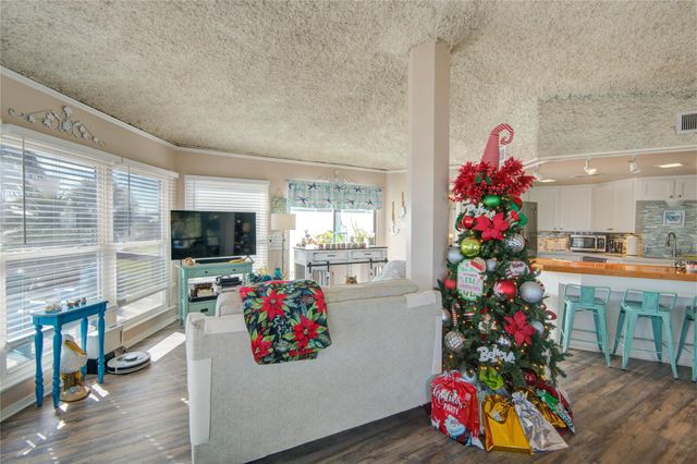 83 Dolphin Lane, Freeport, TX 77541