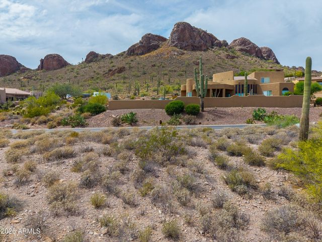 5153 S GOLD CANYON Drive 3, Gold Canyon, AZ 85118