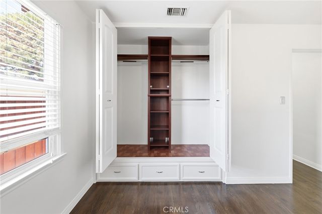 1415 E Walnut, Orange, CA 92867