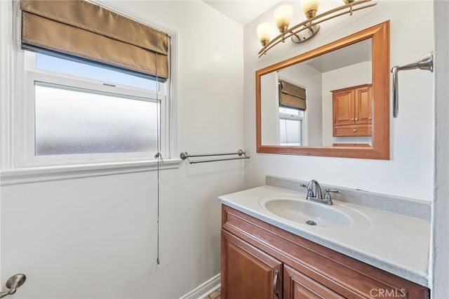 1415 E Walnut, Orange, CA 92867