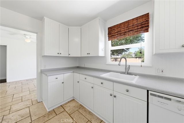 1415 E Walnut, Orange, CA 92867