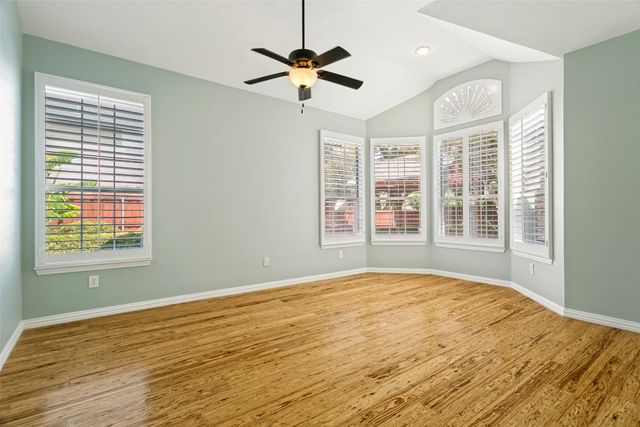 5713 Kelly Court, Haltom City, TX 76137