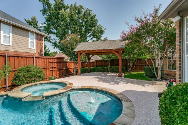 5713 Kelly Court, Haltom City, TX 76137