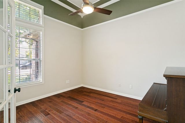5713 Kelly Court, Haltom City, TX 76137